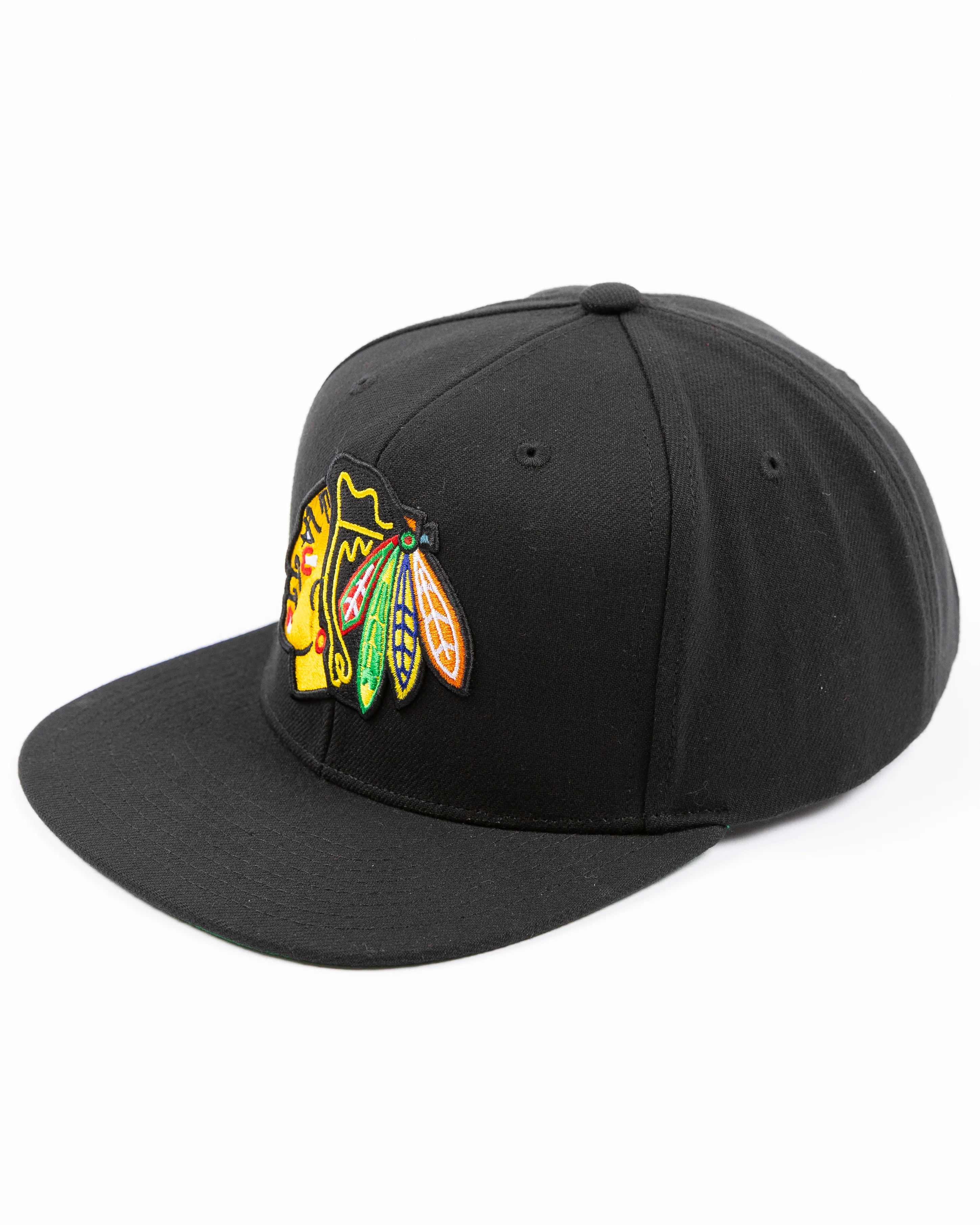Mitchell & Ness Chicago Blackhawks 2015 Stanley Cup Top Spot Snapback - Image 3