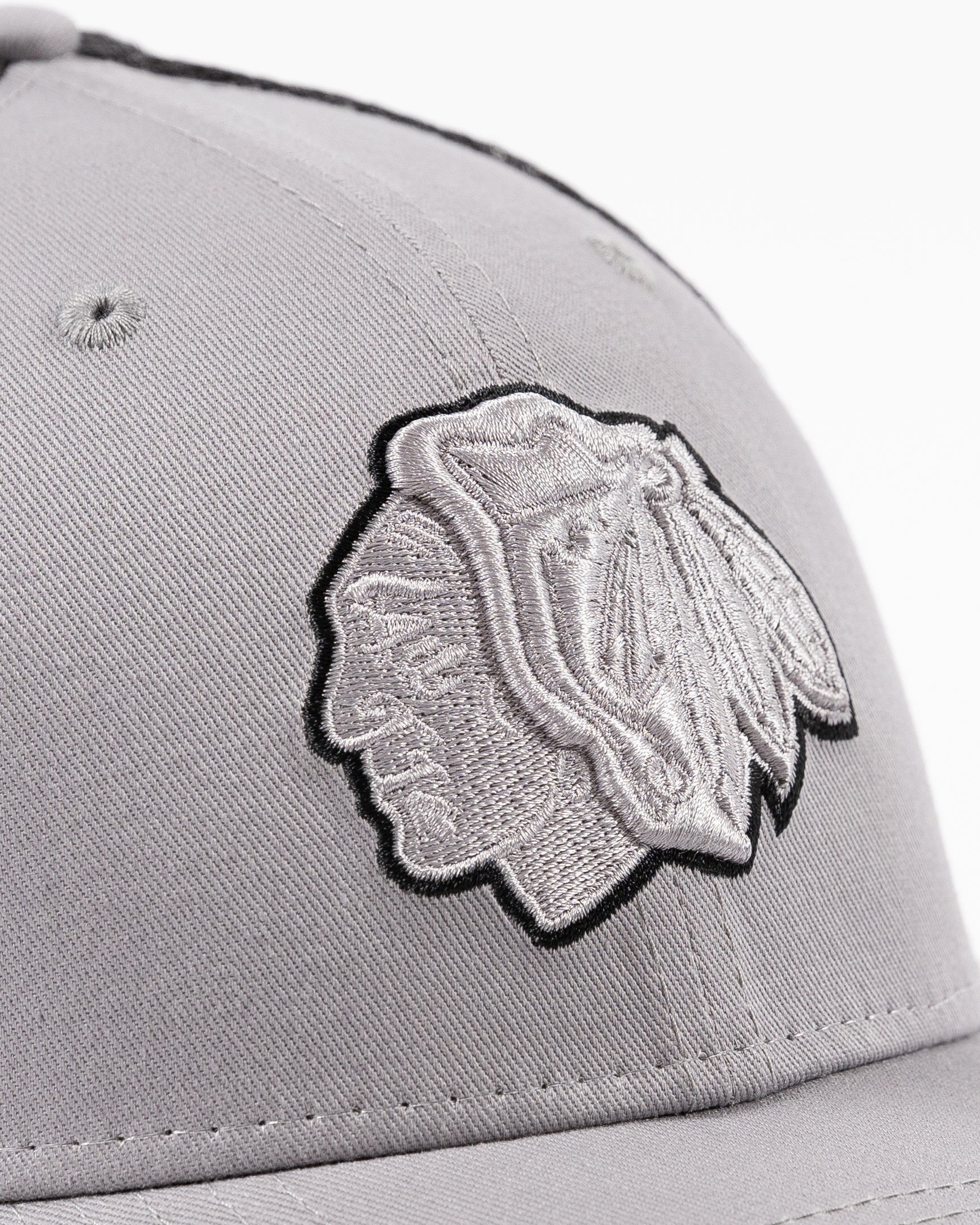 New Era Chicago Blackhawks 39THIRTY Neo Gra Flex Fit Cap - Image 6
